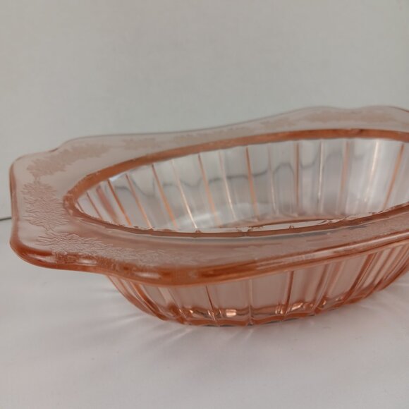 Vintage 1930's Jeannette Glass Adam Pattern in Pink Depression Oval Serving Bowl - Picture 3 of 10